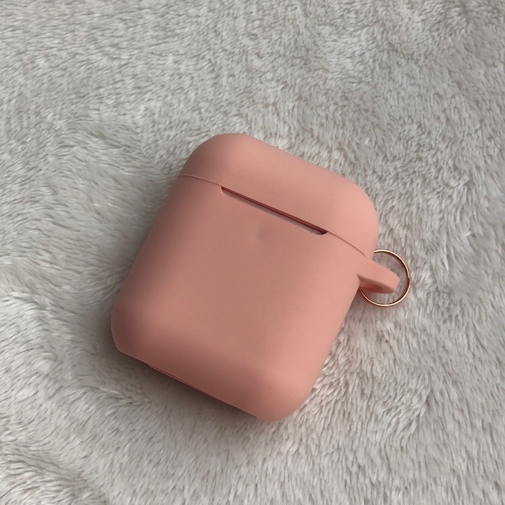 Pink AirPods case 1/2 generation
